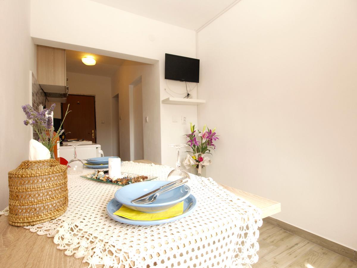 Apartments Davor 1676 Banjole Exterior foto
