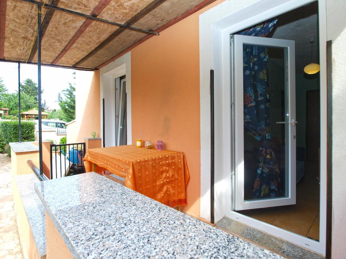 Apartments Davor 1676 Banjole Exterior foto
